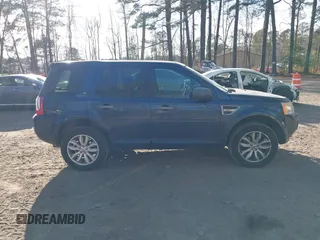 2012 Land Rover LR2 HSE z VIN SALFR2BN6CH303951, wystawiony jako IAAI lot #41465521 z przebiegiem 100 527 mil mil oraz . Historia ofert i sprzedaży dostępna na DreamBid. Obrazek 14.