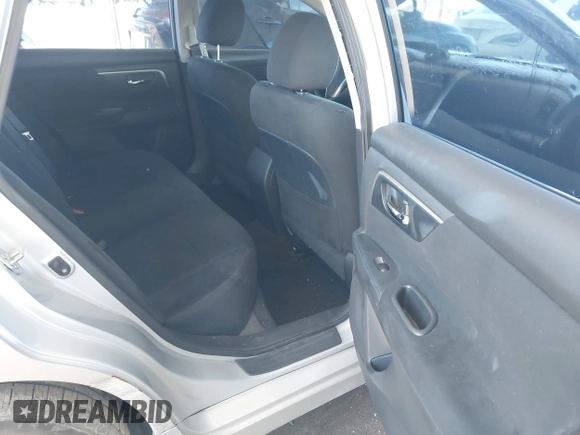 2015 Nissan Altima 2.5 SV with VIN 1N4AL3AP2FC146003, listed as a IAAI auction lot 41657030 with 127,489 mi miles. Bid and sale history available at carsss.com. Image 8.