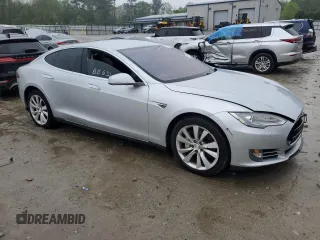 2014 Tesla Model S 60 z VIN 5YJSA1H10EFP55828, wystawiony jako Copart lot #56135145 z przebiegiem 161 317 mil mil oraz Czysty tytuł • Clean title. Historia ofert i sprzedaży dostępna na DreamBid. Obrazek 4.