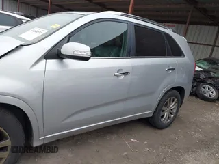 2011 Kia Sorento SX with VIN 5XYKW4A26BG098494, listed as a IAAI auction lot 41246531 with 200,901 mi miles. Bid and sale history available at carsss.com. Image 15.