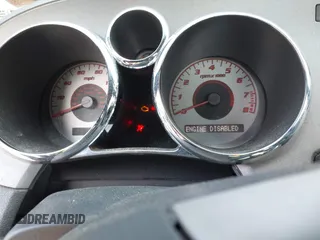 2008 Pontiac Solstice z VIN 1G2MB35B58Y102189, wystawiony jako IAAI lot #42146408 z przebiegiem Nie podano mil oraz . Historia ofert i sprzedaży dostępna na DreamBid. Obrazek 7.
