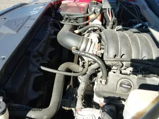 2014 Chevrolet Silverado 1500 LT z VIN 3GCUKREC0EG559246, wystawiony jako IAAI lot #43405055 z przebiegiem 67 650 mil mil oraz . Historia ofert i sprzedaży dostępna na DreamBid. Obrazek 19.