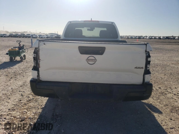 2022 Nissan Frontier S with VIN 1N6ED1CM2NN639034, listed as a Copart auction lot 86236854 with 111,371 mi miles and Clean title. Bid and sale history available at DreamBid. Image 6.