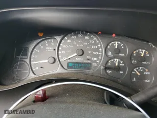 2000 Chevrolet Silverado 1500 LS with VIN 2GCEC19T2Y1327337, listed as a Copart auction lot 44022595 with 339,013 mi miles and Salvage Title. Bid and sale history available at carsss.com. Image 9.