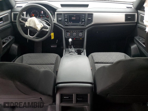 2020 Volkswagen Atlas S with VIN 1V2AC2CA4LC201204, listed as a Copart auction lot 43347835 with 67,236 mi miles and Salvage title. Bid and sale history available at DreamBid. Image 8.