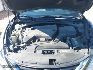 2017 Nissan Altima 2.5 SV with VIN 1N4AL3AP4HC136995, listed as a IAAI auction lot 41580400 with 92,799 mi miles. Bid and sale history available at carsss.com. Image 10.