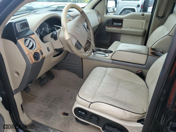 2006 Lincoln Mark LT with VIN 5LTPW18566FJ10136, listed as a Copart auction lot 75041864 with 134,298 mi miles and Salvage Title. Bid and sale history available at carsss.com. Image 7.