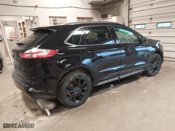 2022 Ford Edge SE with VIN 2FMPK4G98NBA40316, listed as a IAAI auction lot 41262097 with 45,410 mi miles. Bid and sale history available at carsss.com. Image 4.