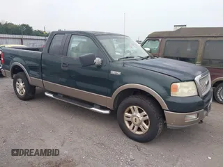 2004 Ford F-150 XLT z VIN 1FTPX145X4NC46438, wystawiony jako IAAI lot #42456736 z przebiegiem 274 066 mil mil oraz . Historia ofert i sprzedaży dostępna na DreamBid. Obrazek 1.