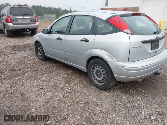 2006 Ford Focus S with VIN 1FAFP37N26W157744, listed as a IAAI auction lot 42440381 with 302,032 mi miles and . Bid and sale history available at DreamBid. Image 3.