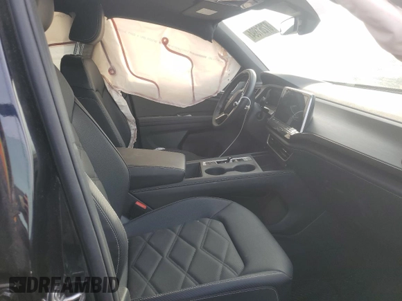 2024 Volkswagen Atlas SE with VIN 1V2LE2CA9RC261815, listed as a Copart auction lot 87261894 with 3,680 mi miles and Clean title. Bid and sale history available at DreamBid. Image 7.