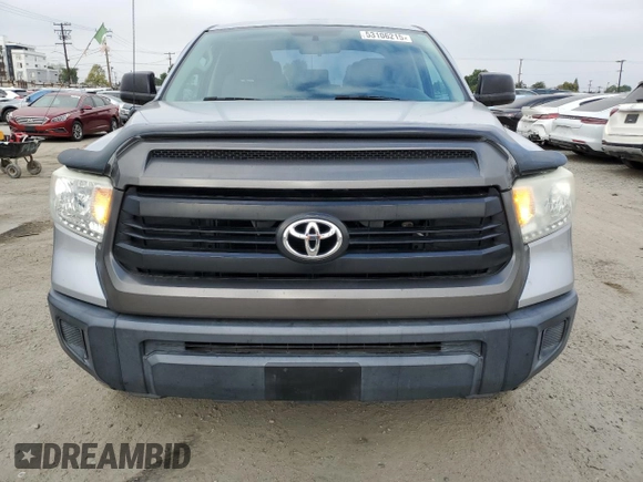 2014 Toyota Tundra SR z VIN 5TFRM5F13EX075881, wystawiony jako Copart lot #53106215 z przebiegiem 155 121 mil mil oraz Szkoda całkowita • Salvage title. Historia ofert i sprzedaży dostępna na DreamBid. Obrazek 5.