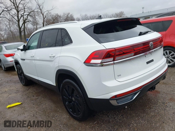 2024 Volkswagen Atlas SE с VIN 1V2KE2CA0RC251671, выставлен на аукционе IAAI как лот 41094446 с пробегом 5 323 миль миль и . История ставок и продаж доступна на DreamBid. Изображение 3.
