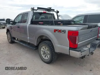2020 Ford F-250 XL z VIN 1FT7X2B61LED95952, wystawiony jako IAAI lot #42186832 z przebiegiem 119 083 mil mil oraz . Historia ofert i sprzedaży dostępna na DreamBid. Obrazek 3.