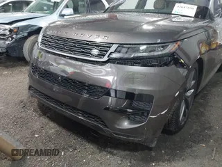 2024 Land Rover Range Rover Sport SE with VIN SAL1P9EU6RA170735, listed as a IAAI auction lot 42647850 with 8,906 mi miles and . Bid and sale history available at DreamBid. Image 6.
