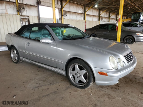 2000 Mercedes-Benz CLK-Class with VIN WDBLK70G3YT033094, listed as a Copart auction lot 49511445 with 193,281 mi miles and Salvage Title. Bid and sale history available at carsss.com. Image 4.