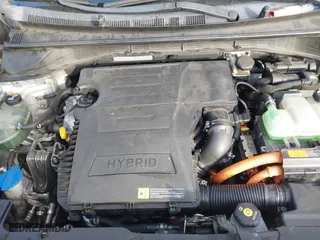 2017 Kia Niro FE with VIN KNDCB3LC9H5043250, listed as a IAAI auction lot 41848421 with 196,428 mi miles. Bid and sale history available at carsss.com. Image 10.