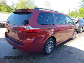 2020 Toyota Sienna XLE Auto Access Seat with VIN 5TDYZ3DCXLS031692, listed as a IAAI auction lot 42138270 with 71,971 mi miles and . Bid and sale history available at DreamBid. Image 4.