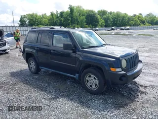 2009 Jeep Patriot Sport z VIN 1J4FT28A99D194991, wystawiony jako IAAI lot #42240537 z przebiegiem 213 517 mil mil oraz . Historia ofert i sprzedaży dostępna na DreamBid. Obrazek 1.