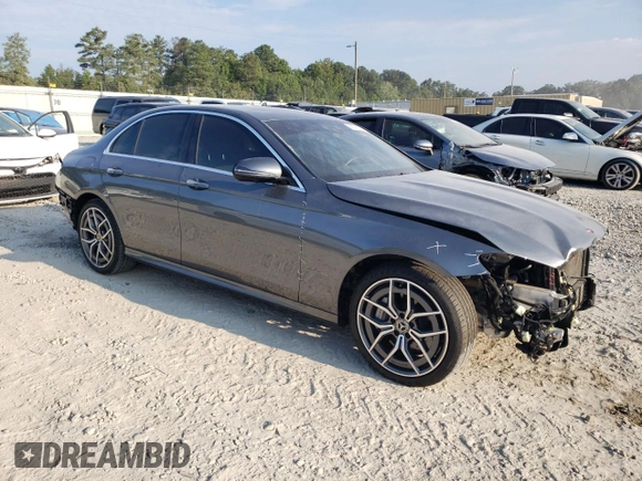 2021 Mercedes-Benz E-Class E 450 with VIN W1KZF5KB1MA940945, listed as a Copart auction lot 68541314 with 35,151 mi miles and Salvage Title. Bid and sale history available at carsss.com. Image 4.