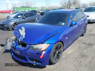 2008 BMW 3 Series 328xi z VIN WBAVC93578K043546, wystawiony jako IAAI lot #41987405 z przebiegiem Nie podano mil oraz . Historia ofert i sprzedaży dostępna na DreamBid. Obrazek 2.