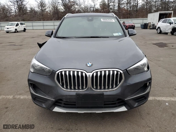 2021 BMW X1 xDrive28i with VIN WBXJG9C0XM5S96964, listed as a Copart auction lot 48063525 with 26,400 mi miles and Salvage Title. Bid and sale history available at carsss.com. Image 5.
