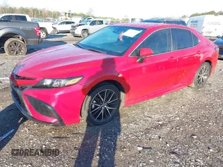 2022 Toyota Camry SE with VIN 4T1G11AK5NU011038, listed as a IAAI auction lot 41747805 with 41,044 mi miles. Bid and sale history available at carsss.com. Image 2.