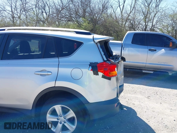 2014 Toyota RAV4 XLE with VIN JTMRFREV3ED093904, listed as a IAAI auction lot 41968452 with 154,154 mi miles. Bid and sale history available at carsss.com. Image 18.