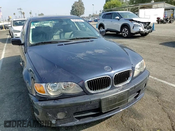 2003 BMW 3 Series 330i with VIN WBAEV53413KM30841, listed as a Copart auction lot 76407924 with 121,102 mi miles and Salvage Title. Bid and sale history available at carsss.com. Image 10.