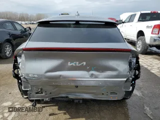 2023 Kia EV6 Wind z VIN KNDC34LA1P5127739, wystawiony jako Copart lot #46373545 z przebiegiem 11 806 mil mil oraz Szkoda całkowita • Salvage title. Historia ofert i sprzedaży dostępna na DreamBid. Obrazek 6.