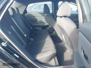 2025 Hyundai Elantra SEL Sport with VIN KMHLM4DG5SU861388, listed as a IAAI auction lot 41491236 with 1,462 mi miles. Bid and sale history available at carsss.com. Image 8.