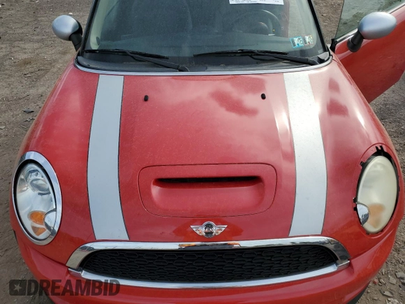 2012 MINI Clubman S z VIN WMWZG3C54CTY37460, wystawiony jako Copart lot #53985705 z przebiegiem Nie podano mil oraz Szkoda całkowita • Salvage title. Historia ofert i sprzedaży dostępna na DreamBid. Obrazek 11.