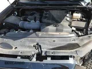 2021 Toyota 4Runner Venture with VIN JTEHU5JRXM5951053, listed as a Copart auction lot 61610165 with 44,143 mi miles and Clean title. Bid and sale history available at DreamBid. Image 16.