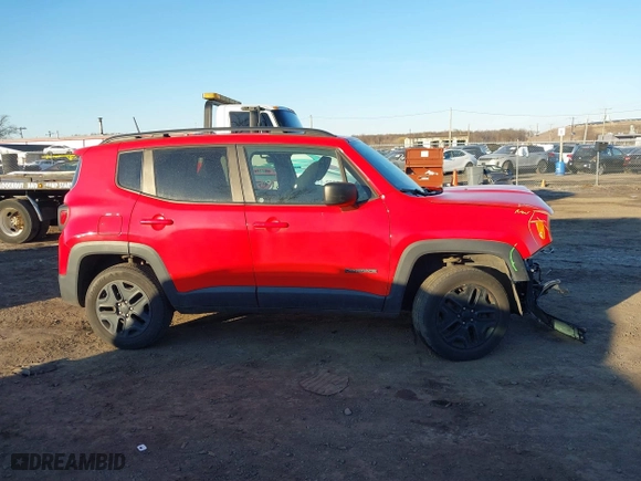 2018 Jeep Renegade Upland Edition with VIN ZACCJBAB0JPH93740, listed as a IAAI auction lot 41705533 with 68,178 mi miles. Bid and sale history available at carsss.com. Image 13.
