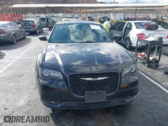 2018 Chrysler 300 with VIN 2C3CCABGXJH239934, listed as a IAAI auction lot 41517944 with 140,699 mi miles. Bid and sale history available at carsss.com. Image 12.