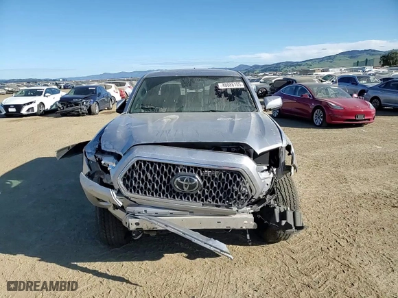 2019 Toyota Tacoma 4WD SR5 with VIN 3TMDZ5BN0KM078758, listed as a Copart auction lot 48088105 with 47,058 mi miles and Salvage Title. Bid and sale history available at carsss.com. Image 10.