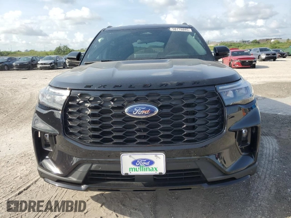 2025 Ford Explorer ST-Line with VIN 1FMUK7KH5SGB97289, listed as a Copart auction lot 58776885 with 985 mi miles and Salvage title. Bid and sale history available at DreamBid. Image 5.