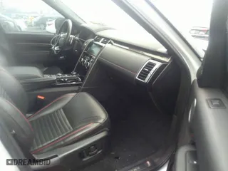 2018 Land Rover Discovery HSE Luxury with VIN SALRT2RV3JA057709, listed as a IAAI auction lot 41563821 with 99,639 mi miles. Bid and sale history available at carsss.com. Image 5.