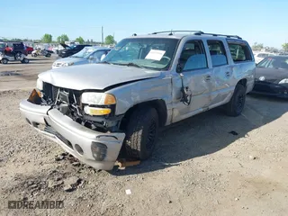 2004 GMC Yukon XL Denali with VIN 1GKFK66U64J214013, listed as a IAAI auction lot 42075928 with 277,194 mi miles. Bid and sale history available at carsss.com. Image 2.