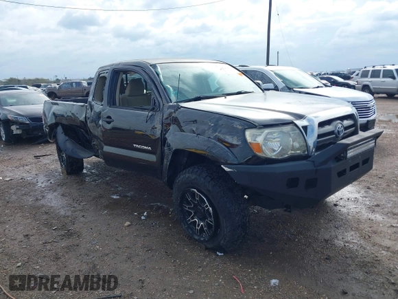 2011 Toyota Tacoma z VIN 5TFUX4EN8BX002159, wystawiony jako IAAI lot #41291262 z przebiegiem 94 934 mil mil oraz . Historia ofert i sprzedaży dostępna na DreamBid. Obrazek 1.