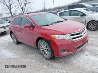 2013 Toyota Venza LE with VIN 4T3BA3BB7DU038431, listed as a IAAI auction lot 41630572 with 138,962 mi miles and . Bid and sale history available at carsss.com. Image 1.