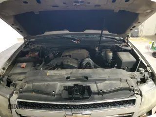2009 Chevrolet Tahoe LS with VIN 1GNFC13019R276643, listed as a Copart auction lot 43242215 with 226,205 mi miles and Salvage title. Bid and sale history available at DreamBid. Image 12.