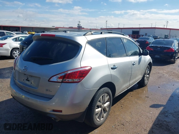 2013 Nissan Murano SL z VIN JN8AZ1MU5DW205852, wystawiony jako IAAI lot #41465599 z przebiegiem 149 015 mil mil oraz . Historia ofert i sprzedaży dostępna na DreamBid. Obrazek 4.