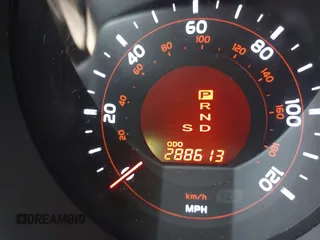 2013 Toyota 4Runner SR5 z VIN JTEBU5JR3D5135548, wystawiony jako IAAI lot #42279172 z przebiegiem 288 613 mil mil oraz . Historia ofert i sprzedaży dostępna na DreamBid. Obrazek 16.