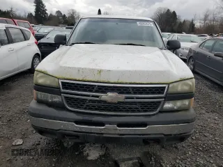 2006 Chevrolet Silverado 1500 LT1 with VIN 1GCEC19T76Z146884, listed as a Copart auction lot 46952675 with Not Provided miles and Clean Title. Bid and sale history available at DreamBid. Image 5.