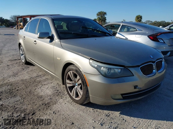 2009 BMW 5 Series 528i with VIN WBANU53569C122787, listed as a IAAI auction lot 41286237 with Not Provided miles and . Bid and sale history available at carsss.com. Image 1.