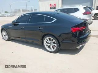 2023 Audi A5 Sportback Premium Plus z VIN WAUCBCF5XPA036226, wystawiony jako IAAI lot #42268816 z przebiegiem 13 141 mil mil oraz . Historia ofert i sprzedaży dostępna na DreamBid. Obrazek 3.