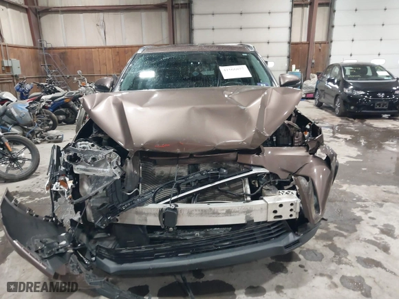2019 Toyota Highlander SE with VIN 5TDJZRFH5KS973127, listed as a IAAI auction lot 41566877 with 63,557 mi miles. Bid and sale history available at carsss.com. Image 12.