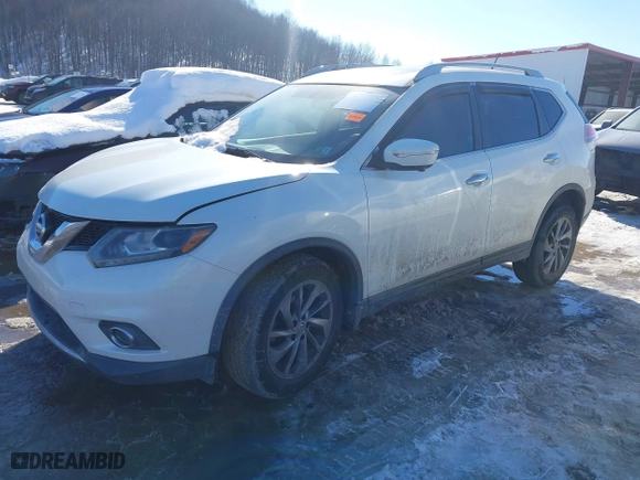 2015 Nissan Rogue SV with VIN 5N1AT2MV0FC829019, listed as a IAAI auction lot 41297631 with 84,055 mi miles. Bid and sale history available at carsss.com. Image 17.
