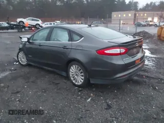 2015 Ford Fusion S Hybrid with VIN 3FA6P0UU2FR102241, listed as a IAAI auction lot 41003479 with 88,020 mi miles. Bid and sale history available at carsss.com. Image 3.